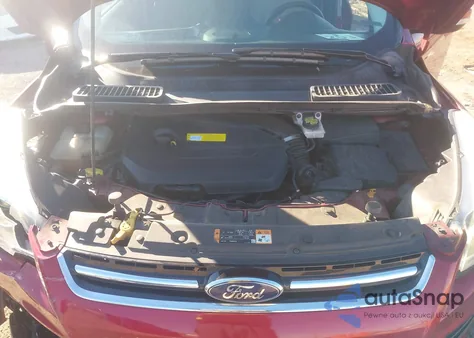 2016 Ford Escape Titanium из США, поврежденный, VIN 1FMCU0JX5GUA95697